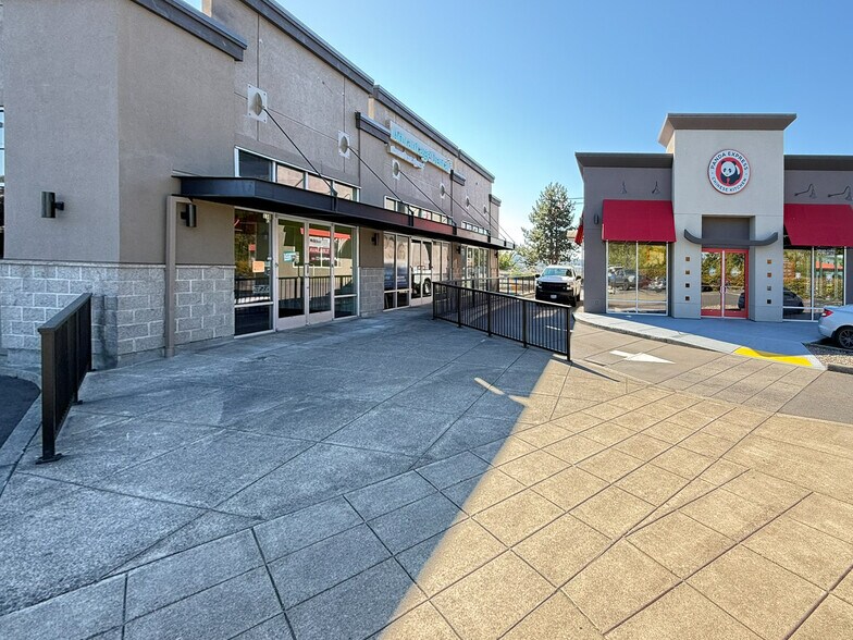 More Photos Of Mission St, Salem Unknown For Lease