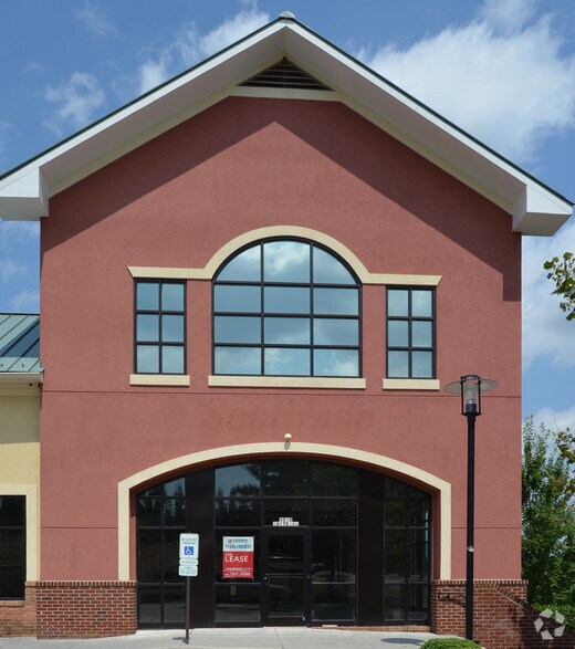More Photos Of 5036 Keagy Rd, Roanoke General Retail For Lease