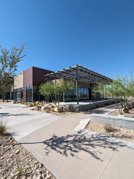 More Photos Of 350 Vin Rambla, El Paso Freestanding For Lease