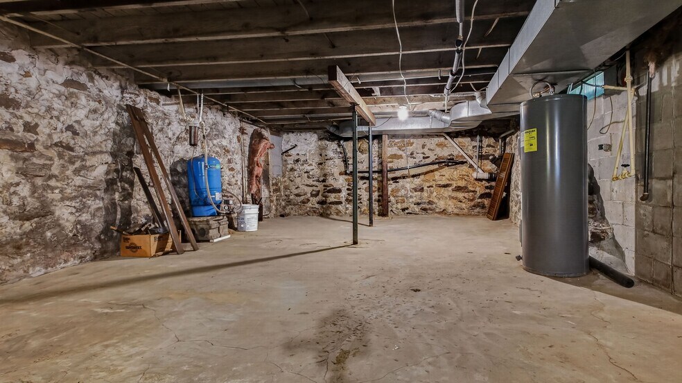 More Photos Of N8481 Kleba Rd, Hixton Flex For Sale