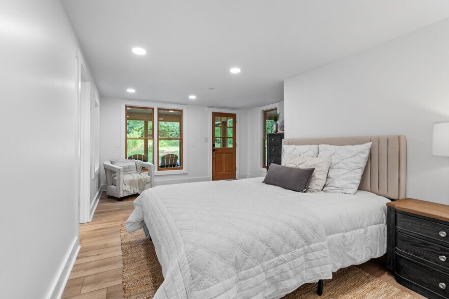 More Photos Of 122 Highlands View Rd, Highlands Specialty For Sale