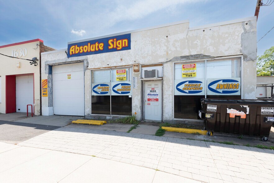 More Photos Of 1628 Erie Blvd E, Syracuse Flex For Sale