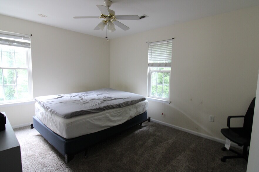 More Photos Of , Norfolk Multifamily For Sale