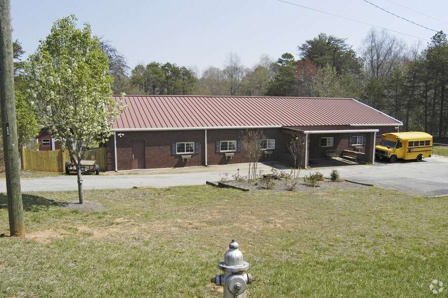 Primary Photo Of 5760 Wade Whelchel Rd, Murrayville Daycare Center For Sale