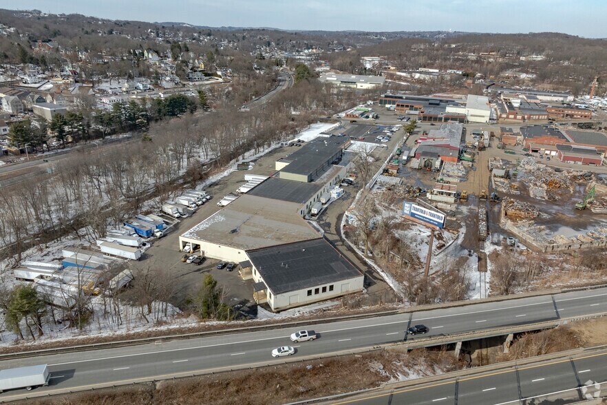 More Photos Of 237 E Aurora St, Waterbury Manufacturing For Lease