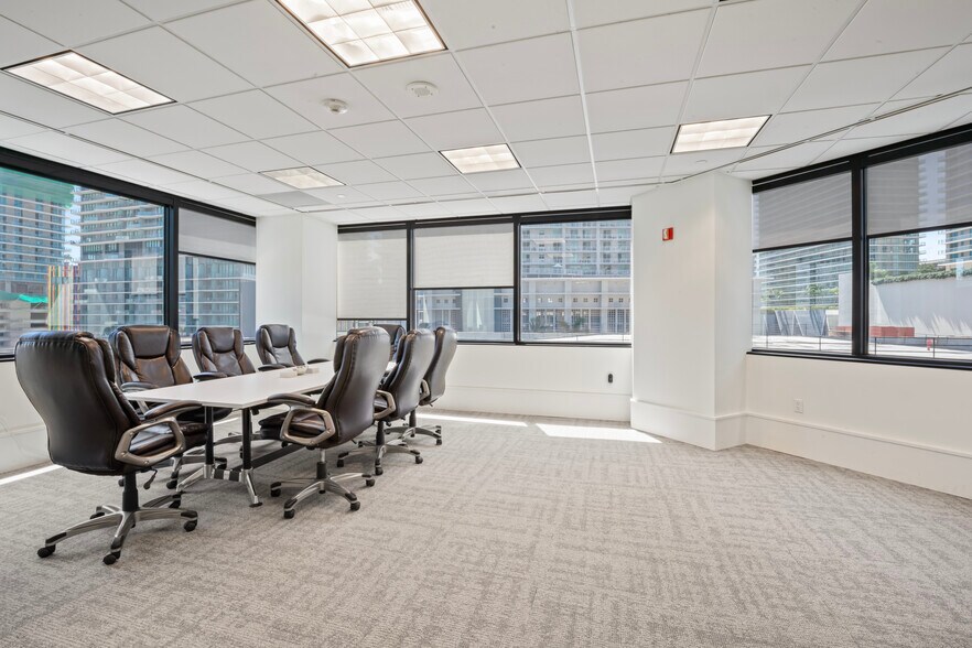 More Photos Of 1200 Brickell Ave, Miami Office For Lease