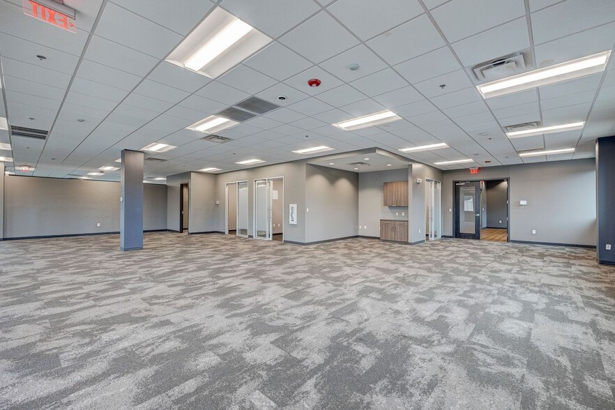 More Photos Of 6740 Rock Spring Rd, Wilmington Office For Lease