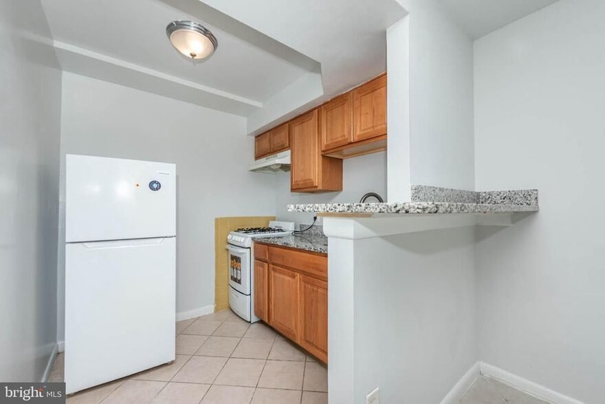 More Photos Of 1911 W Baltimore St, Baltimore Apartments For Sale