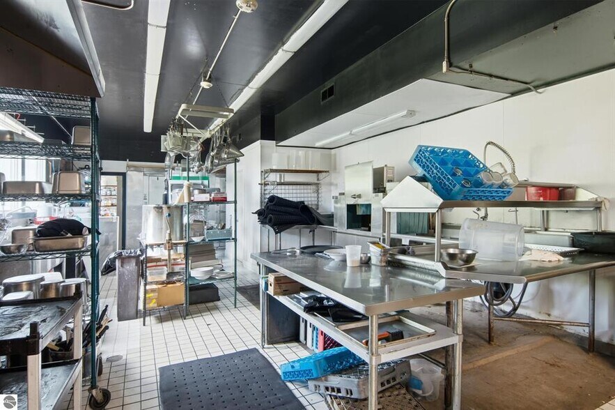 More Photos Of 104 W Main St, Lake Leelanau Restaurant For Sale