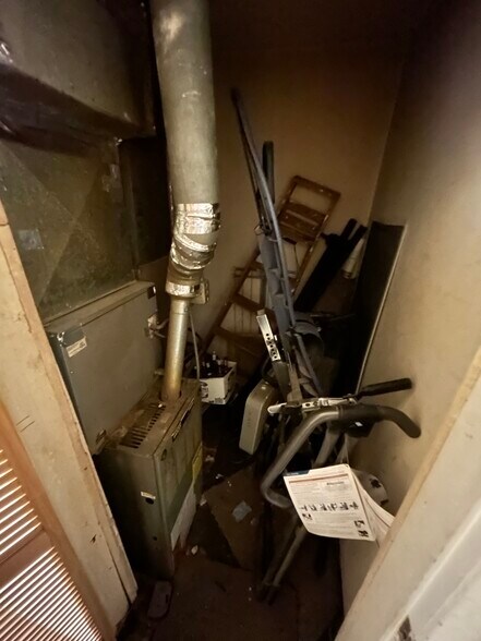 More Photos Of 983 26th St, Des Moines Multifamily For Sale