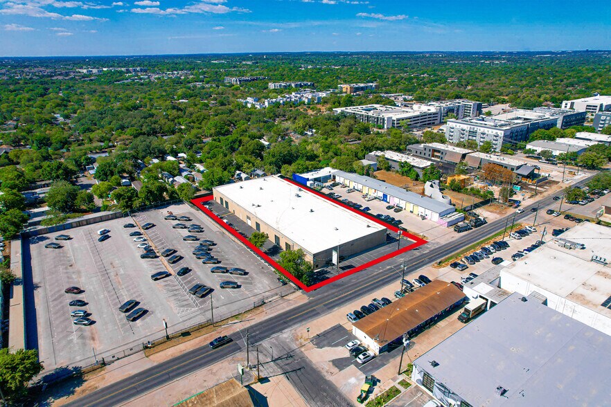More Photos Of 311 E Saint Elmo Rd, Austin Office For Sale