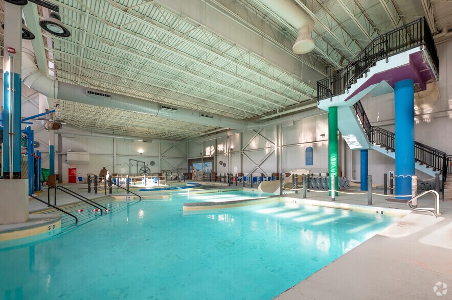 More Photos Of 350 Bell St, Dubuque Hotel For Sale