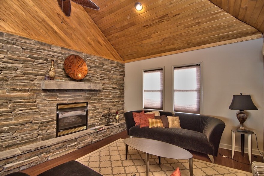 More Photos Of 924 S Main Ave, Scranton General Retail For Sale