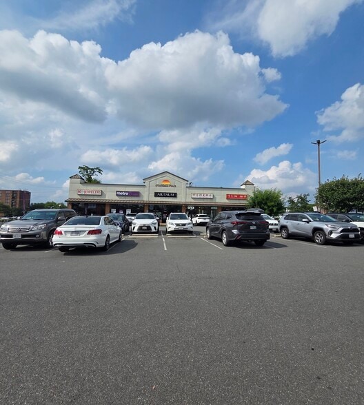 More Photos Of 7311 Little River Tpke, Annandale Storefront For Sale