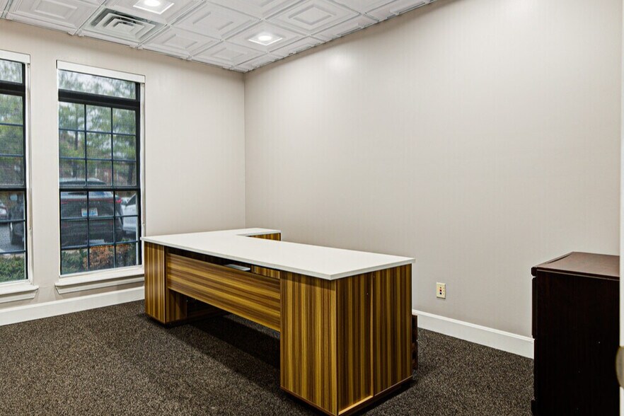 More Photos Of 3240 Office Pointe Pl, Louisville Coworking Space