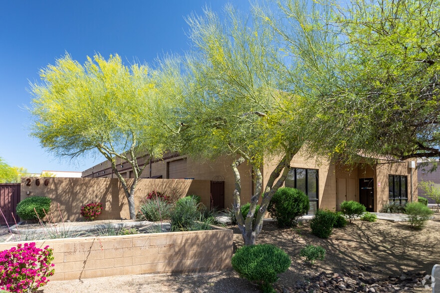 Primary Photo Of 260 E Comstock Dr, Chandler Warehouse For Sale
