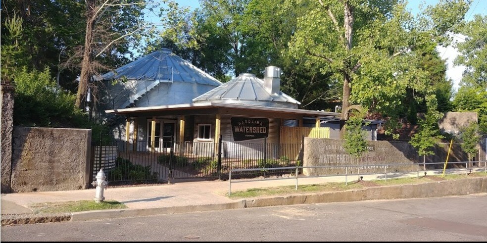 More Photos Of 141 E Carolina Ave, Memphis Restaurant For Sale