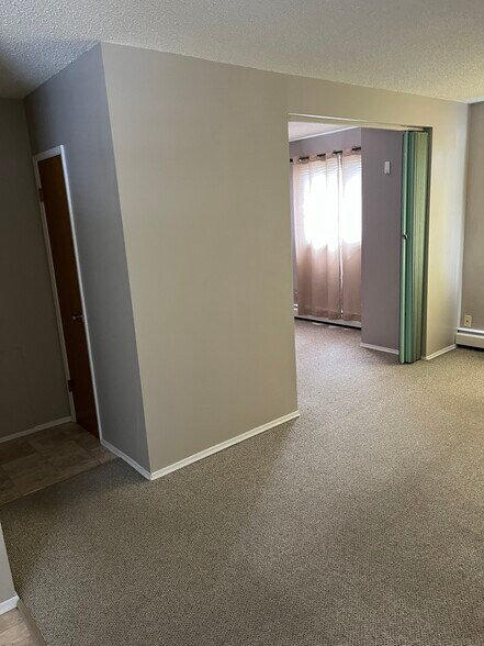 More Photos Of 8205 85th Ave NW, Edmonton Apartments For Sale