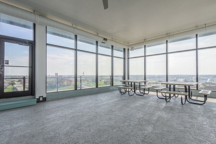 More Photos Of 700 E 8th St, Kansas City Apartments For Lease