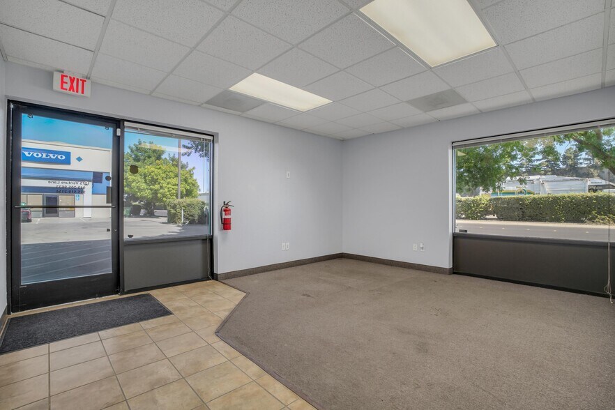 More Photos Of 1275 Venture Ln, Turlock Warehouse For Lease