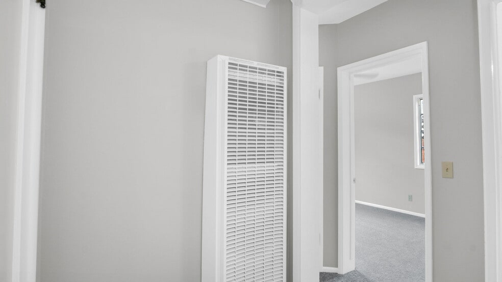 More Photos Of 10346 Oro Vista Ave, Sunland Multifamily For Sale