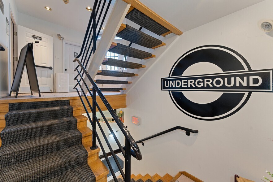 More Photos Of 4372 Post Rd, East Greenwich Office Residential For Sale