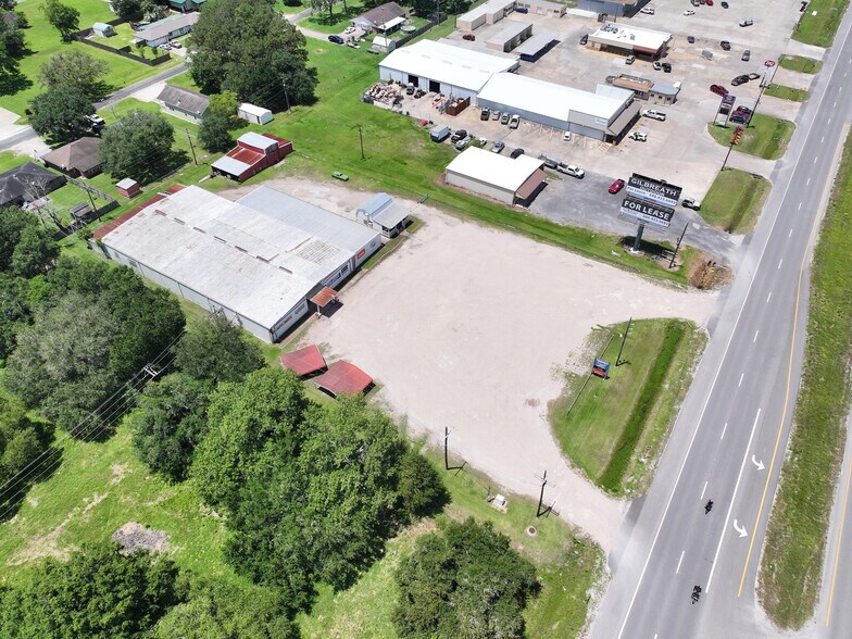 More Photos Of 1440 Gulfway Dr, Winnie Showroom For Sale