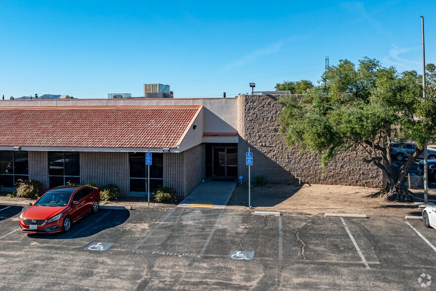 More Photos Of 1750 San Bernardino Ave, Colton Research And Development For Lease