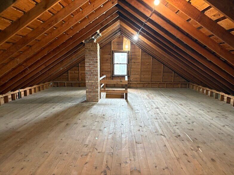 More Photos Of 1601 N IL Route 47, Woodstock Office For Sale
