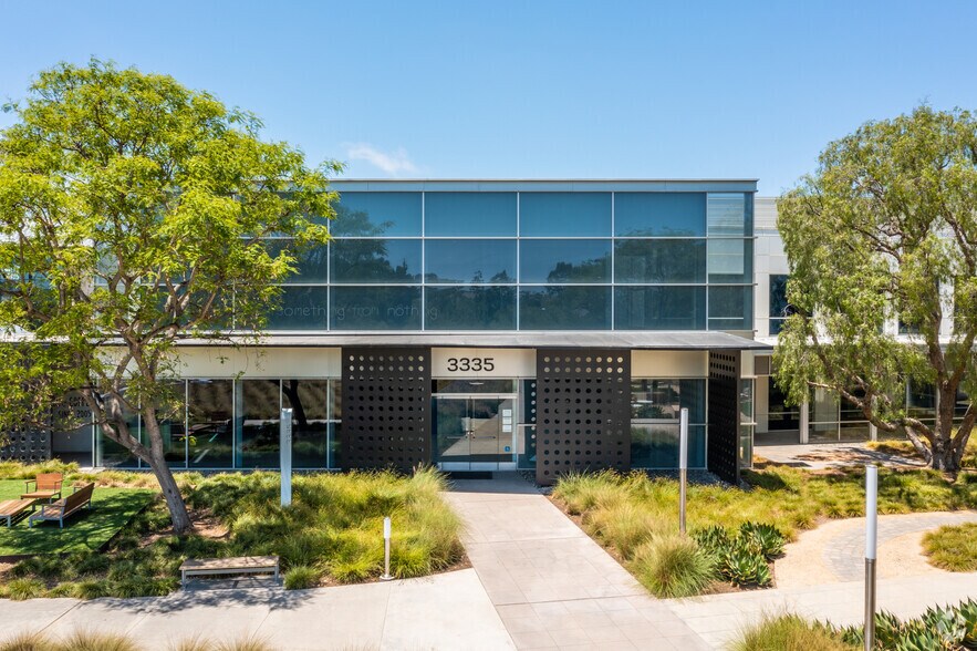 More Photos Of 3337 Susan St, Costa Mesa Unknown For Lease