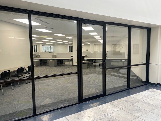 More Photos Of 300 E Walnut St, Evansville Telecom Hotel Data Hosting For Lease