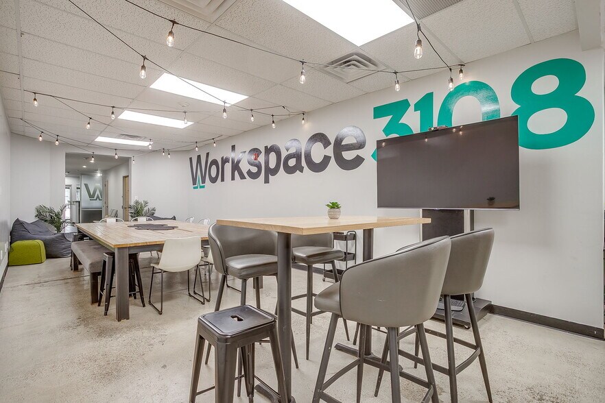 More Photos Of 3108 W 6th St, Fort Worth Office For Lease