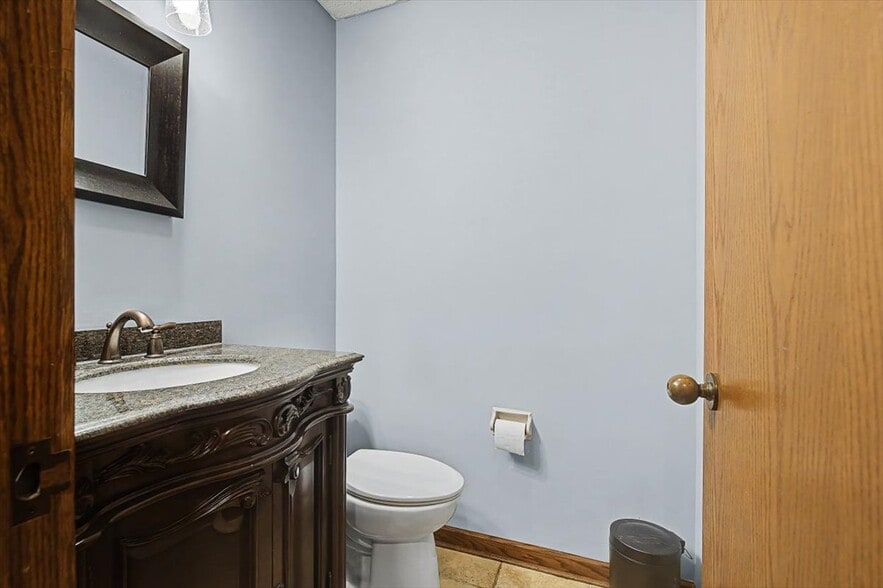 More Photos Of 50 Ela St, Barrington Medical For Lease