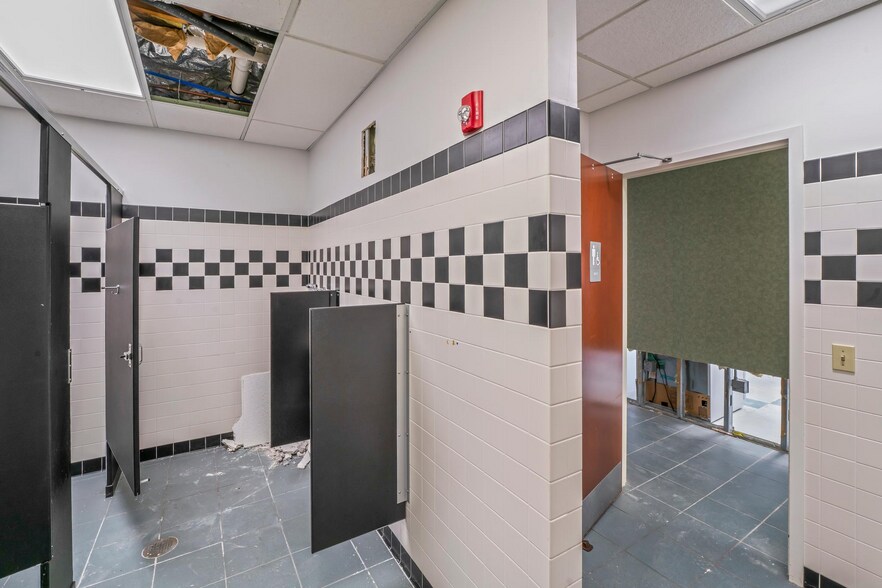 More Photos Of 614 Union Rd, Vineland Office For Sale