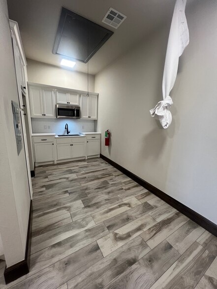 More Photos Of 17935 N Pennsylvania Ave, Edmond Unknown For Lease