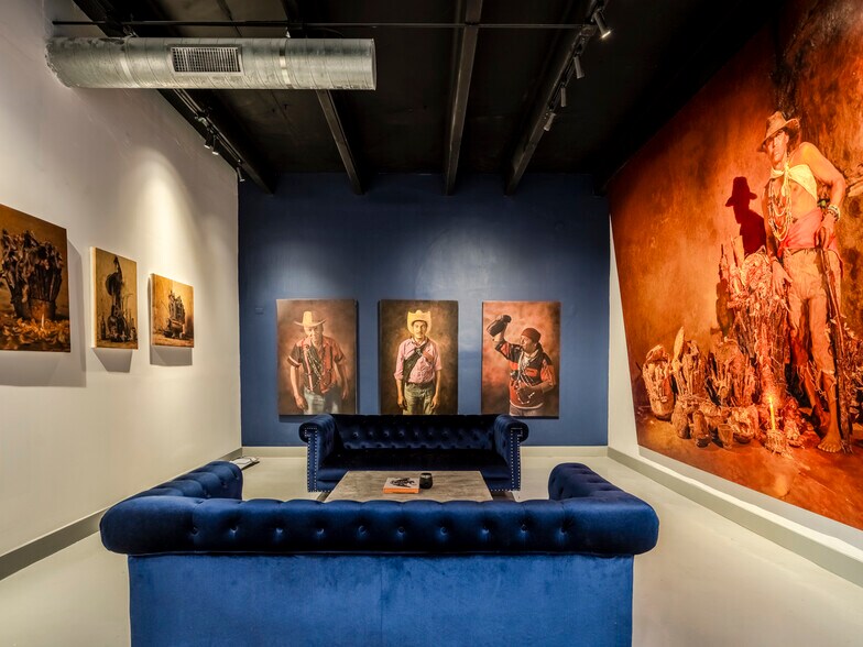 More Photos Of 195 NW 40th St, Miami General Retail For Sale