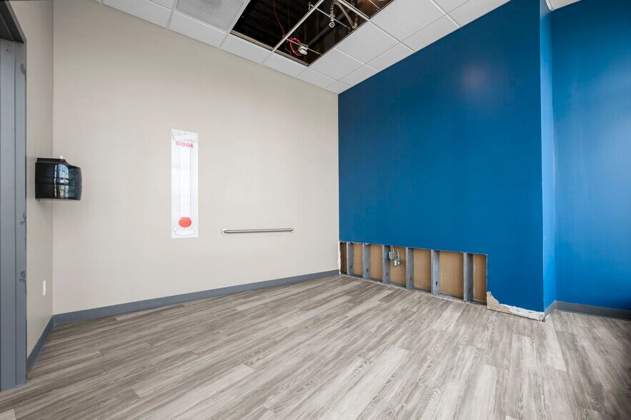 More Photos Of 1700 Plymouth Rd, Minnetonka Apartments For Lease