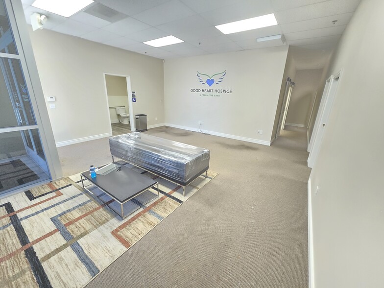 More Photos Of 8237 Rochester Ave, Rancho Cucamonga Medical For Lease