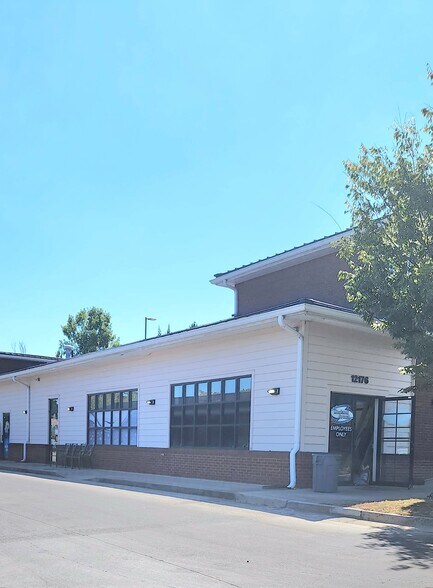 More Photos Of 12176 Highway 92, Woodstock Carwash For Sale