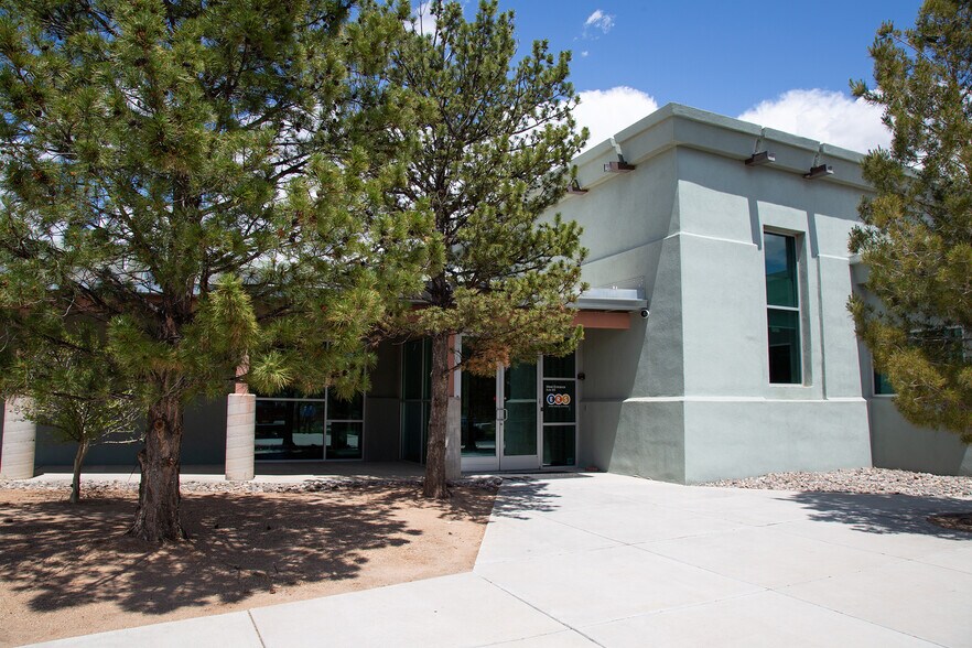 More Photos Of 8814 Horizon Blvd NE, Albuquerque Loft Creative Space For Lease