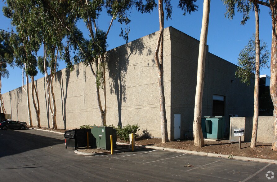 More Photos Of 7740 Kenamar Ct, San Diego Light Distribution For Lease