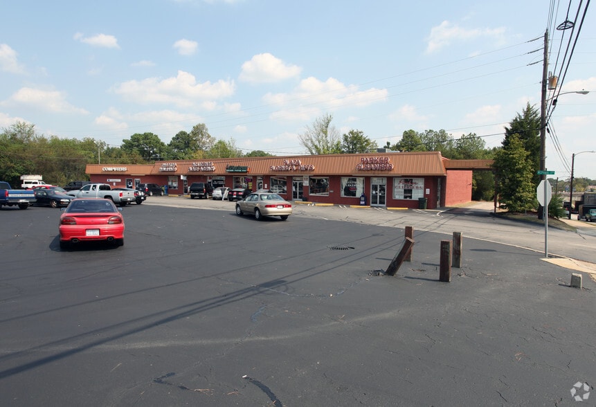 More Photos Of 3471-3503 N Main St, Hope Mills Unknown For Lease