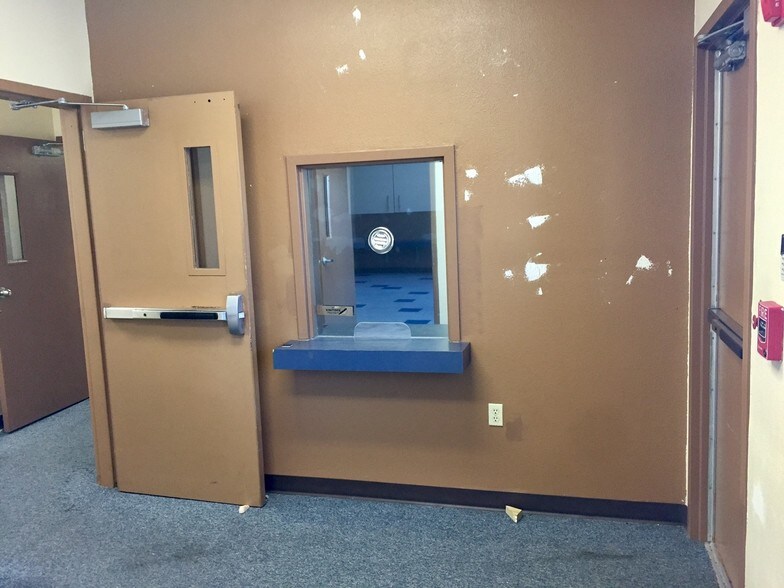 More Photos Of 422 S Enterprize Pky, Corpus Christi Office For Lease