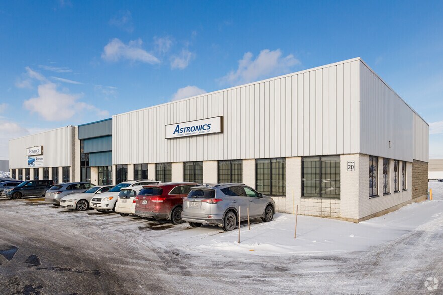 More Photos Of 55-117 Av Lindsay, Dorval Warehouse For Lease