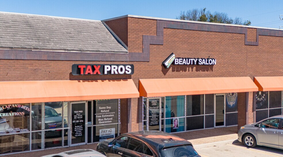 More Photos Of 6601 Watauga Rd, Watauga Unknown For Lease