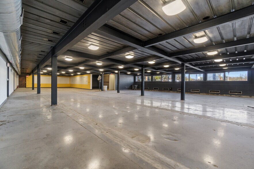 More Photos Of 400 N Lexington St, Pittsburgh Flex For Lease