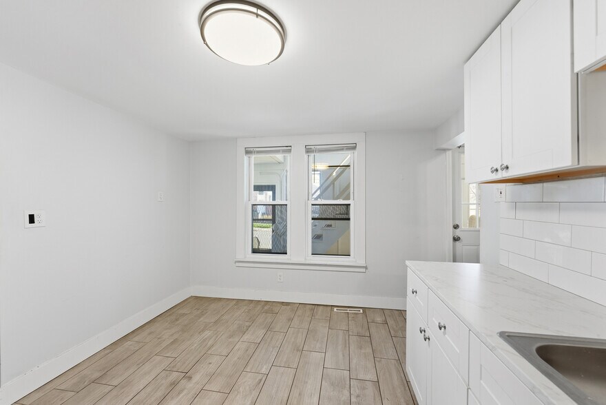 More Photos Of 285-289 East St, Ludlow Apartments For Sale