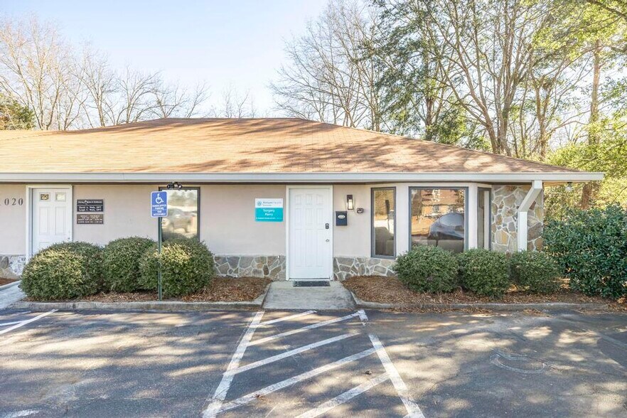 Primary Photo Of 1020 Keith Dr, Perry Healthcare For Lease