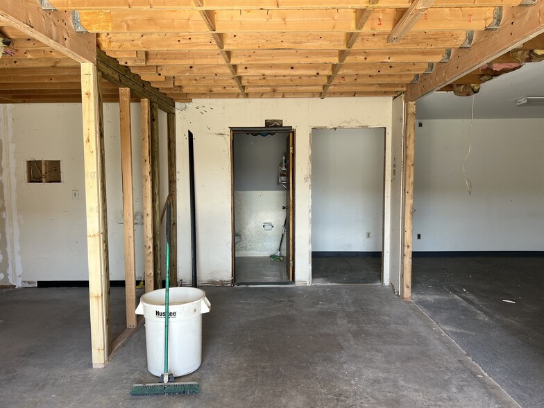 More Photos Of 12301 McNulty Rd, Philadelphia Warehouse For Lease