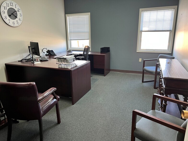 More Photos Of 609 W Lincoln Ave, Goshen Office For Sale